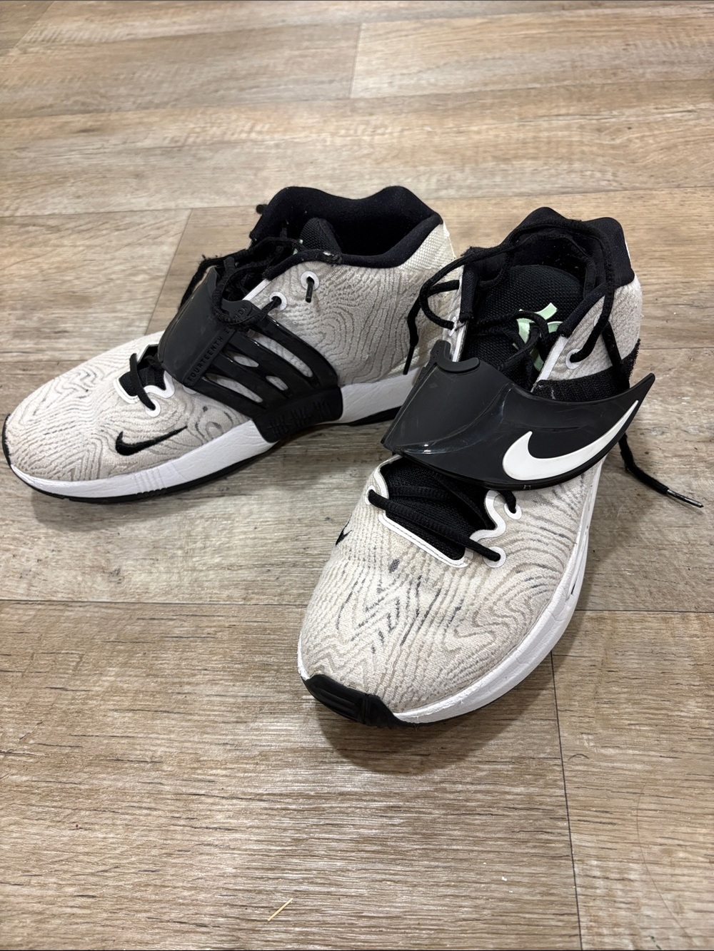 Nike Black and Cream Strap Basketball Shoes